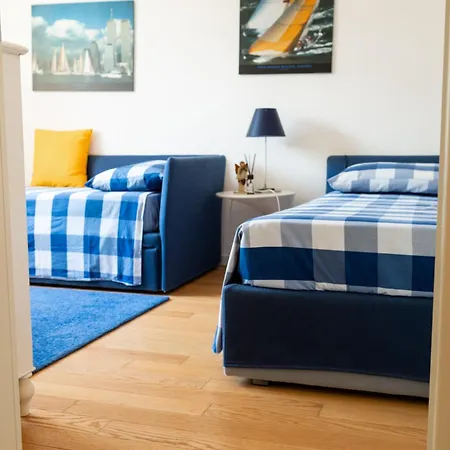 Luxury With Private Swimming Pool Close To The Beach Villa Lignano Sabbiadoro