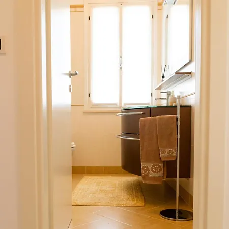Luxury With Private Swimming Pool Close To The Beach Vila